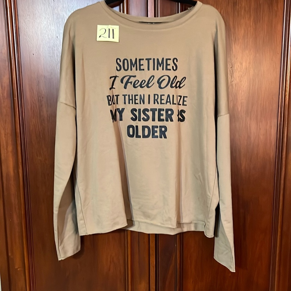 Lilicloth long sleeve tee size Large ‼️